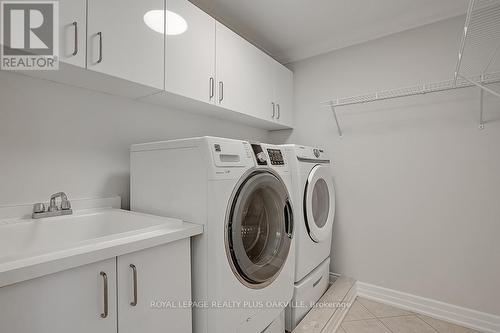 3105 Portree Crescent, Oakville, ON - Indoor Photo Showing Laundry Room