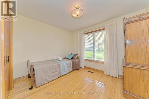 9 Princess Andrea Court, Brampton, ON - Indoor Photo Showing Bedroom