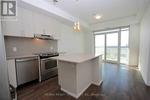 1509 - 2560 Eglinton Avenue W, Mississauga, ON - Indoor Photo Showing Kitchen With Upgraded Kitchen