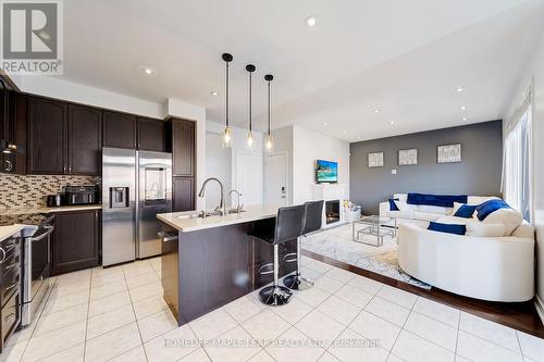 39 Snapdragon Square, Brampton, ON - Indoor Photo Showing Kitchen With Stainless Steel Kitchen With Upgraded Kitchen
