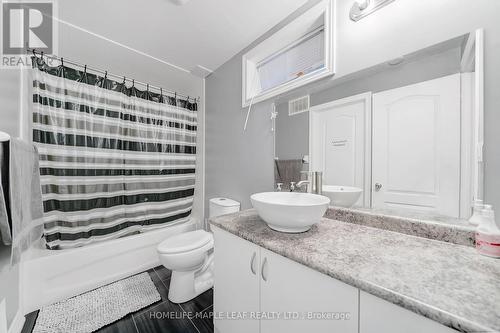 39 Snapdragon Square, Brampton, ON - Indoor Photo Showing Bathroom