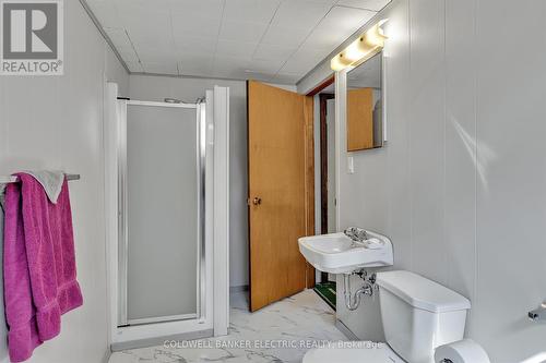 1287 Royal Drive, Peterborough, ON - Indoor Photo Showing Bathroom