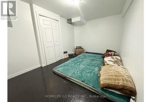 7 Bryony Road, Brampton, ON - Indoor Photo Showing Bedroom