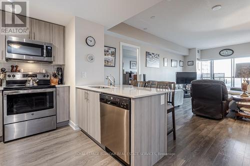 306 - 550 North Service Road, Grimsby, ON - Indoor Photo Showing Kitchen
