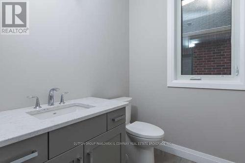 29 Spruce Crescent, North Middlesex (Parkhill), ON - Indoor Photo Showing Bathroom