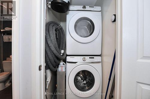 419 - 83 Woodbridge Avenue, Vaughan, ON - Indoor Photo Showing Laundry Room