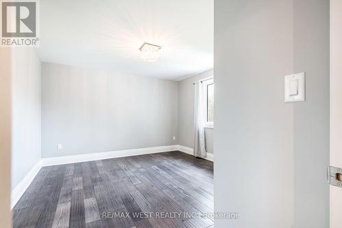6886 10Th Line, New Tecumseth, ON - Indoor Photo Showing Other Room
