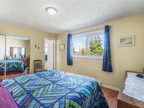 6092 Nelson Rd, Nanaimo, BC - Indoor Photo Showing Bedroom
