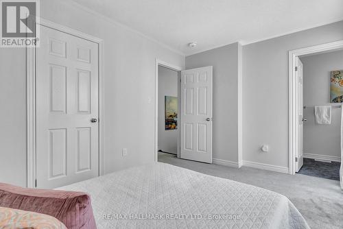 3951 Koenig Road, Burlington, ON - Indoor Photo Showing Bedroom