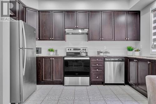 3951 Koenig Road, Burlington, ON - Indoor Photo Showing Kitchen With Stainless Steel Kitchen