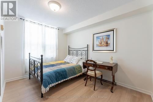 202 - 50 Inverlochy Boulevard, Markham, ON - Indoor Photo Showing Bedroom