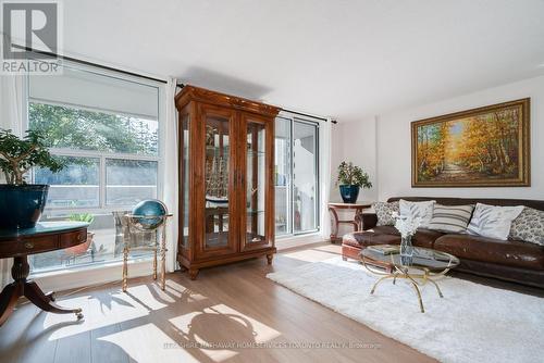 202 - 50 Inverlochy Boulevard, Markham, ON - Indoor Photo Showing Living Room