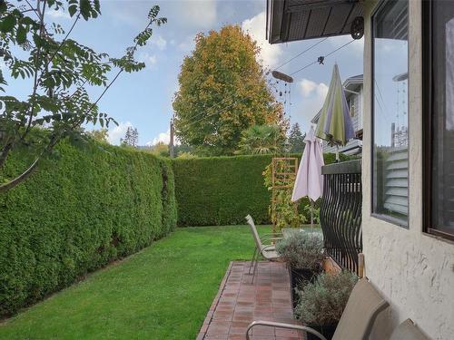 4202 Thornhill Cres, Saanich, BC - Outdoor