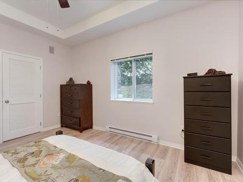 5 Stoneridge Dr, View Royal, BC - Indoor Photo Showing Bedroom