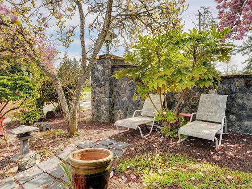 5 Stoneridge Dr, View Royal, BC - Outdoor With Deck Patio Veranda