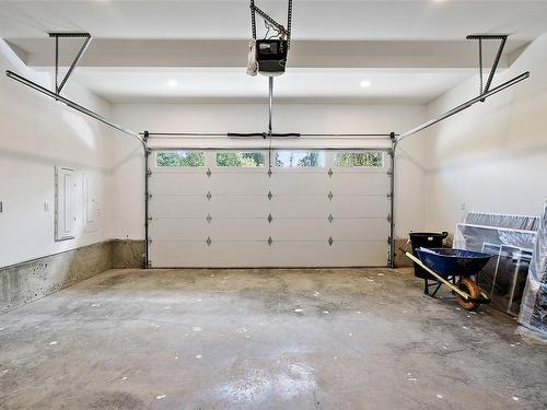 150 Atkins Rd, View Royal, BC - Indoor Photo Showing Garage
