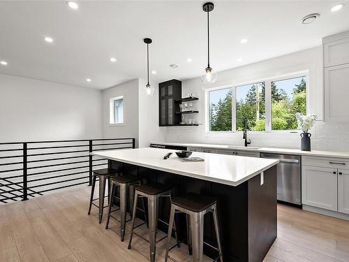 150 Atkins Rd, View Royal, BC - Indoor Photo Showing Kitchen With Upgraded Kitchen