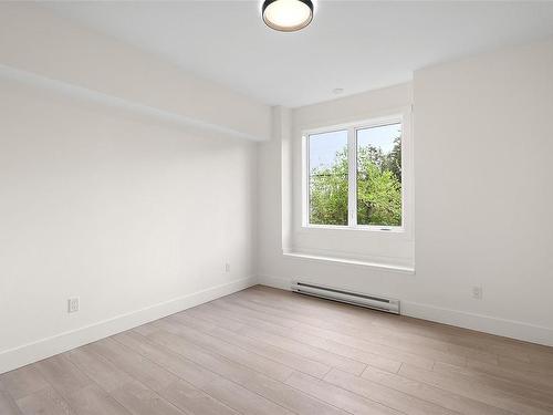 146 Atkins Rd, View Royal, BC - Indoor Photo Showing Other Room
