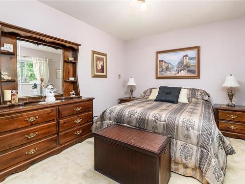 923 Sand Pines Dr, Comox, BC - Indoor Photo Showing Bedroom