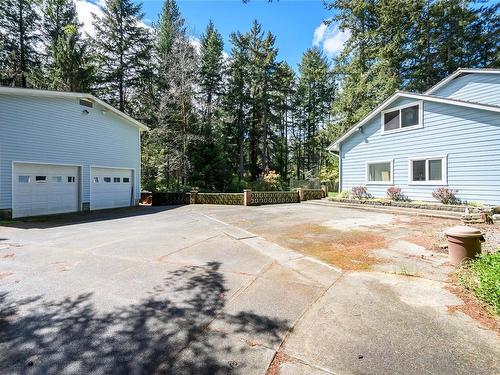 923 Sand Pines Dr, Comox, BC - Outdoor