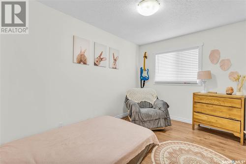 203 2Nd Street E, Wilkie, SK - Indoor Photo Showing Bedroom