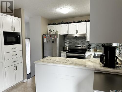 11226 Gardiner Drive, North Battleford, SK - Indoor Photo Showing Kitchen