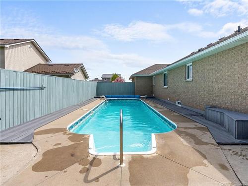 31 Donna Drive, Haldimand County, ON - Outdoor With In Ground Pool With Exterior