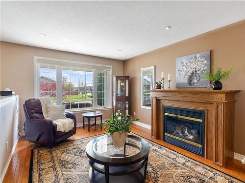 31 Donna Drive, Haldimand County, ON - Indoor Photo Showing Living Room With Fireplace