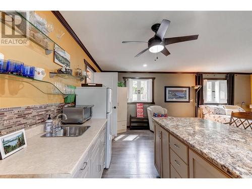 16550 Barkley Road, Lake Country, BC - Indoor Photo Showing Kitchen