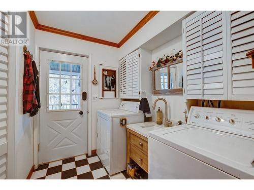 16550 Barkley Road, Lake Country, BC - Indoor Photo Showing Laundry Room