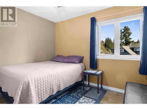 2407 4B Avenue Se, Salmon Arm, BC - Indoor Photo Showing Bedroom