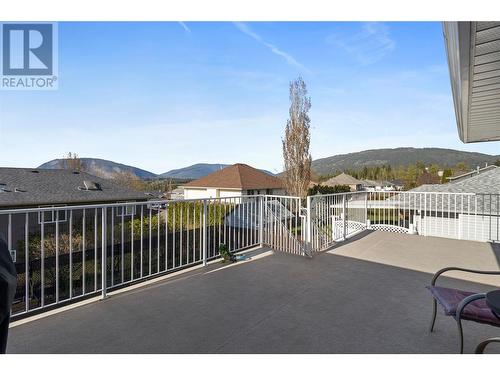 2407 4B Avenue Se, Salmon Arm, BC - Outdoor With Exterior
