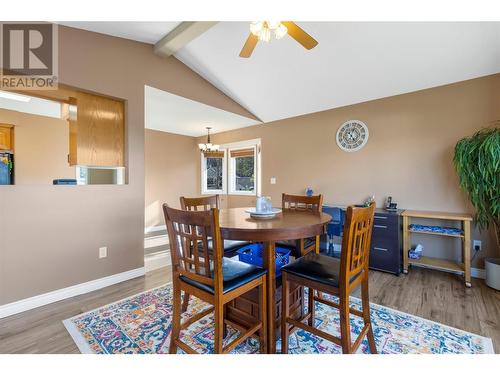2407 4B Avenue Se, Salmon Arm, BC - Indoor Photo Showing Dining Room