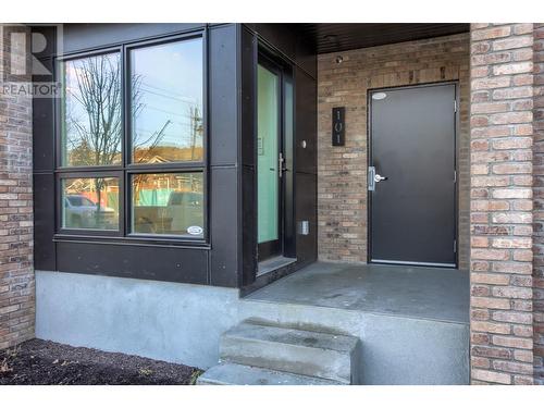 1308 Richter Street Unit# 101, Kelowna, BC - Outdoor With Exterior