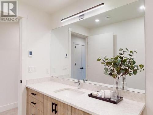 4060 Saturna Ave, Powell River, BC - Indoor Photo Showing Bathroom