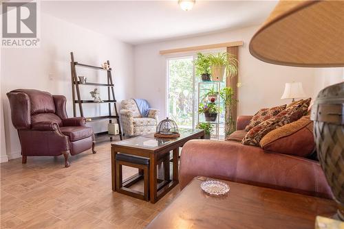 1633 George Street, Greater Sudbury, ON - Indoor Photo Showing Living Room