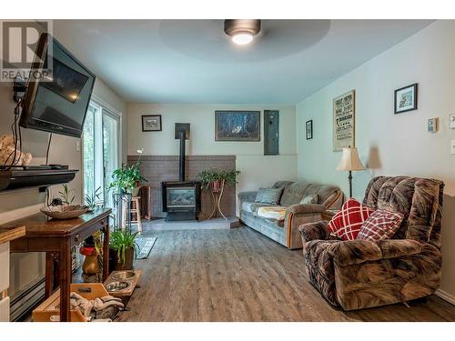 3965 Schubert Road, Armstrong, BC - Indoor Photo Showing Living Room With Fireplace