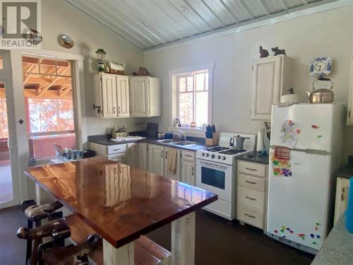 Dl 1999 Bouleau Lake Road, Vernon, BC - Indoor Photo Showing Kitchen With Double Sink