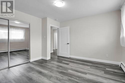 66 Weston Street, London, ON - Indoor Photo Showing Other Room