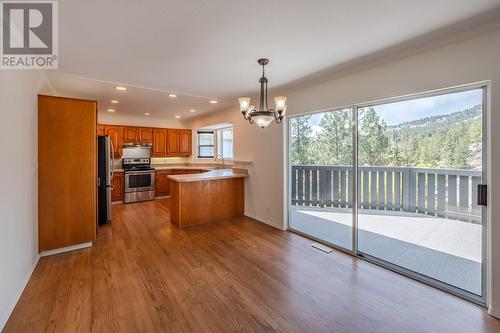 12594 Sunset Place, Summerland, BC - Indoor Photo Showing Kitchen