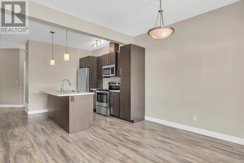 4600 Okanagan Avenue Unit# 7, Vernon, BC - Indoor Photo Showing Kitchen With Upgraded Kitchen