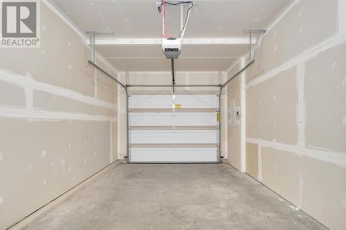 4600 Okanagan Avenue Unit# 7, Vernon, BC - Indoor Photo Showing Garage