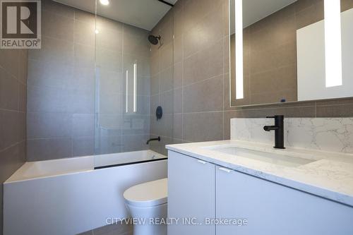 Ph3 - 270 Dufferin Street, Toronto, ON - Indoor Photo Showing Bathroom