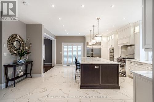3341 Roma Avenue, Burlington, ON - Indoor Photo Showing Kitchen With Upgraded Kitchen