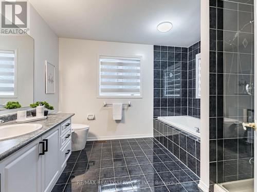 8 River Heights Drive, Brampton, ON - Indoor Photo Showing Bathroom