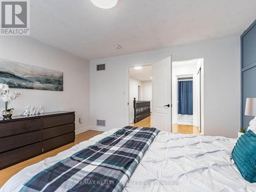 8 River Heights Drive, Brampton (Bram East), ON - Indoor Photo Showing Bedroom