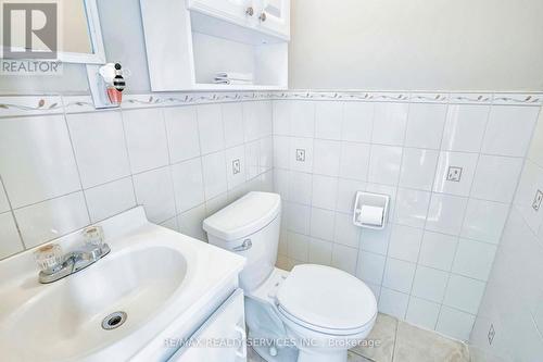 23 Hoskins Square, Brampton, ON - Indoor Photo Showing Bathroom