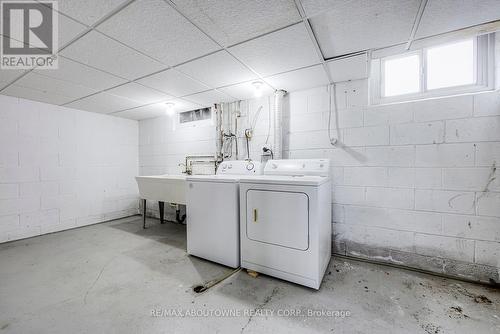 530 Lees Lane, Oakville, ON - Indoor Photo Showing Laundry Room
