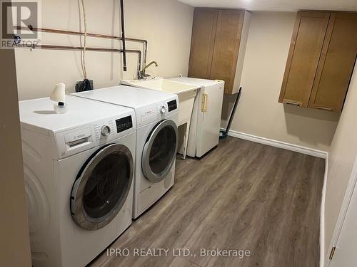 47 Francis Street, Hamilton, ON - Indoor Photo Showing Laundry Room