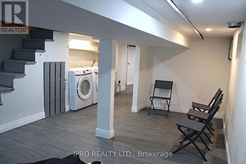 9 Adams Street, Hamilton, ON - Indoor Photo Showing Laundry Room